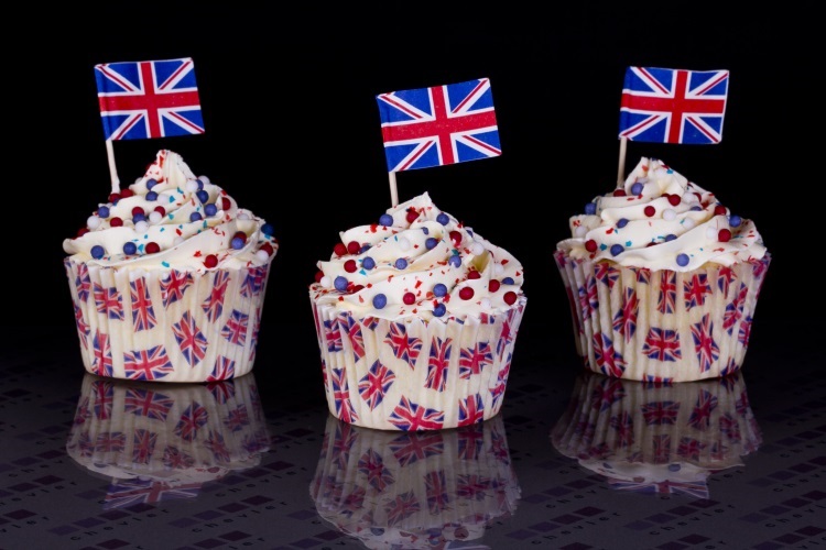 Queen's Jubilee cake recipes you can make at home during your own royal  bake-off - Mirror Online